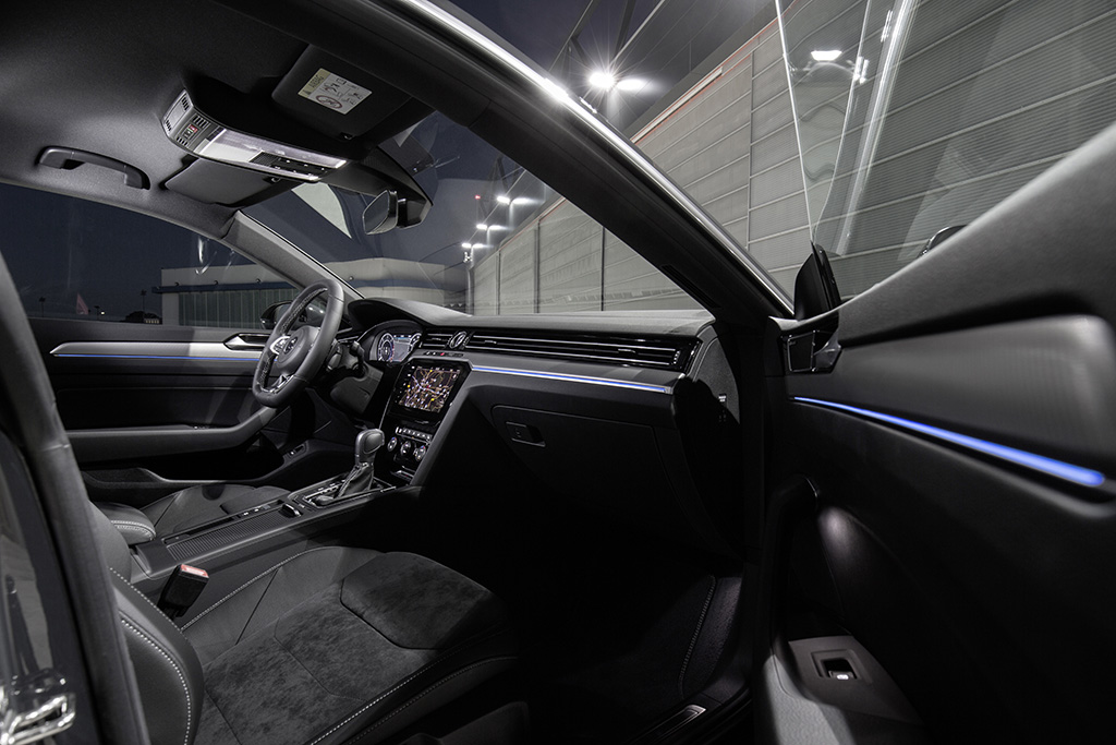 VW Arteon R-Line resim galerisi