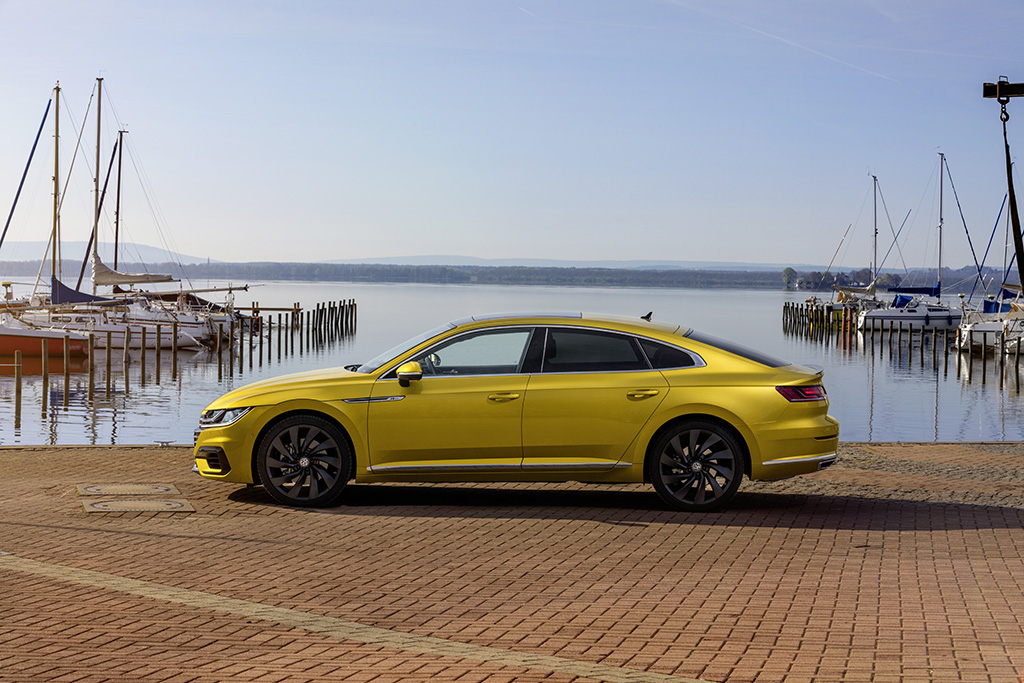 VW Arteon R-Line resim galerisi