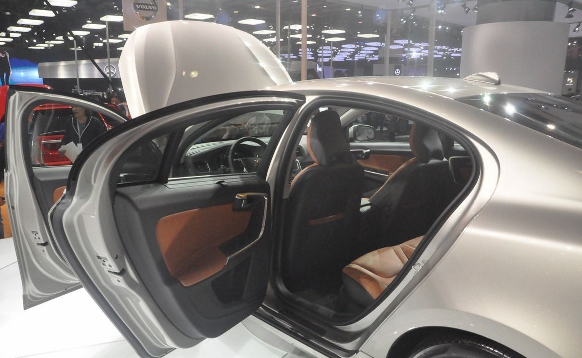 YEN 2014 VOLVO S60 L RESM GALERS