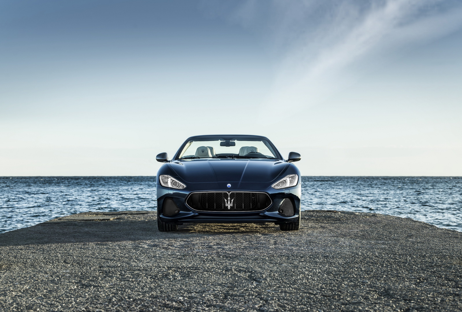 2018 Maserati GranTurismo ve GranCabrio Resim Galerisi