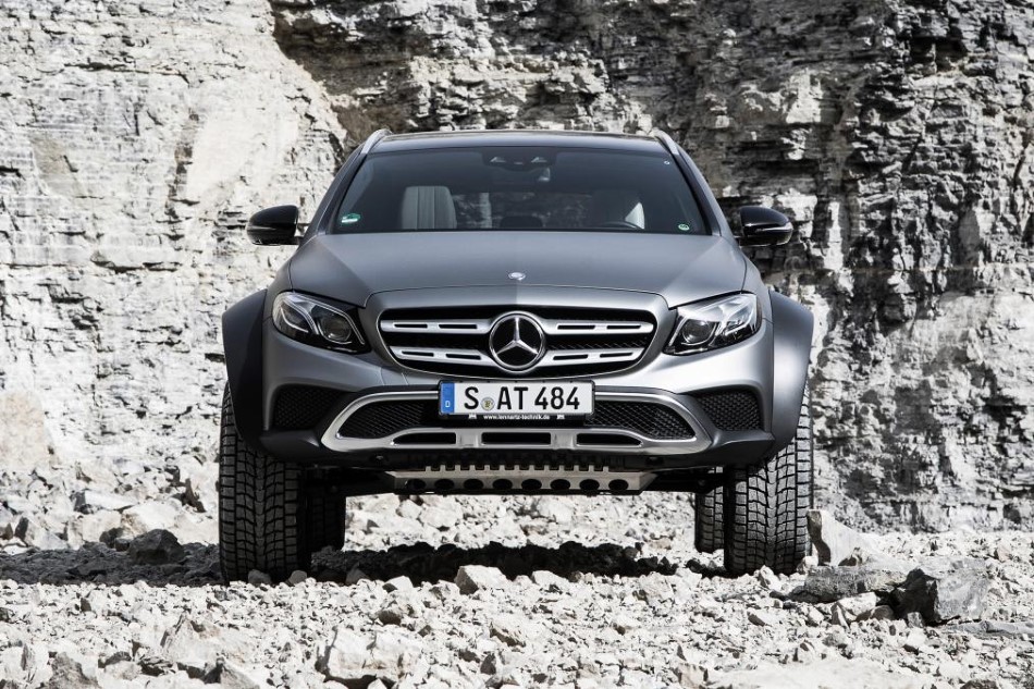 Mercedes E-Serisi All Terrain 4x4 resim galerisi