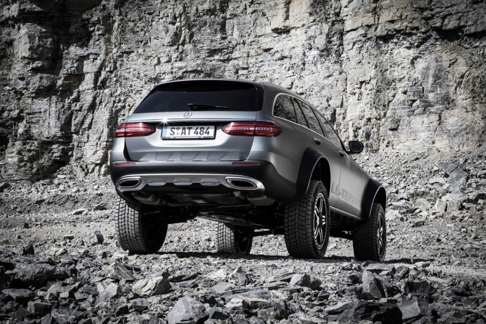 Mercedes E-Serisi All Terrain 4x4 resim galerisi