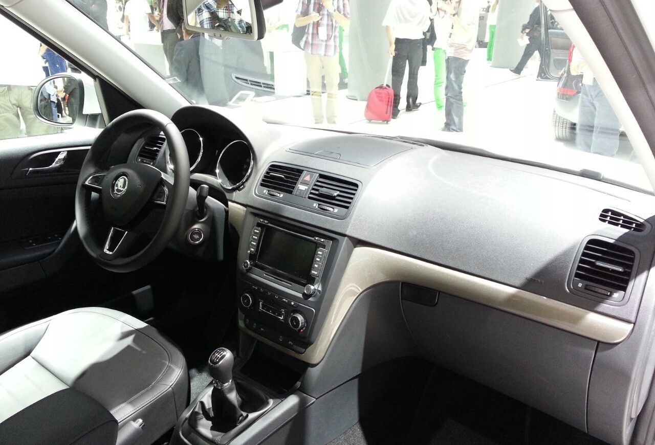 YEN� SKODA YET� FRANKFURT LANSMAN RES�M GALER�S�