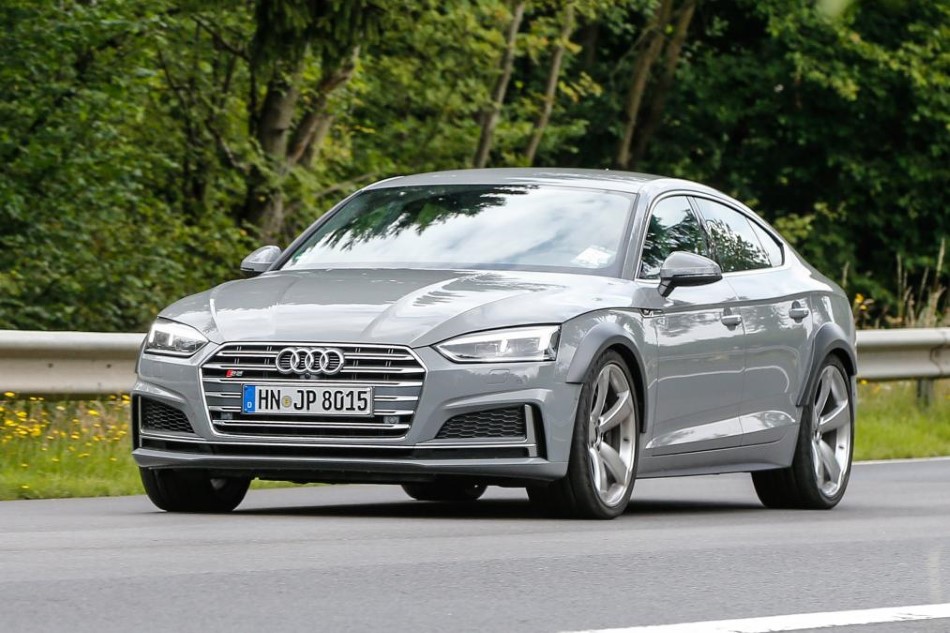 Yeni 2018 Audi RS5 Sportback ilk resim galerisi