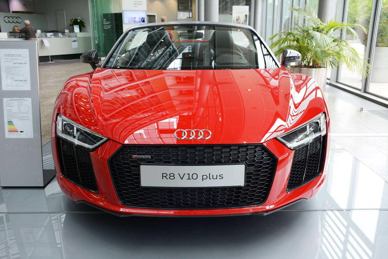 Audi R8 Spyder V10 Plus resim galerisi