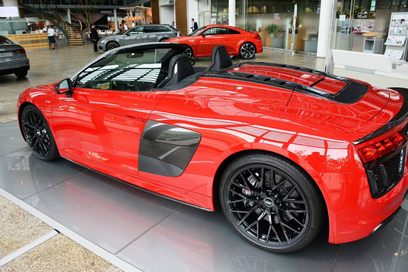 Audi R8 Spyder V10 Plus resim galerisi