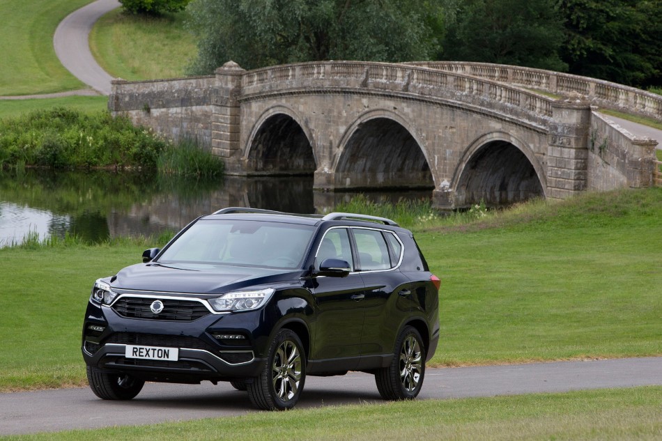 Yeni SsangYong Rexton resim galerisi