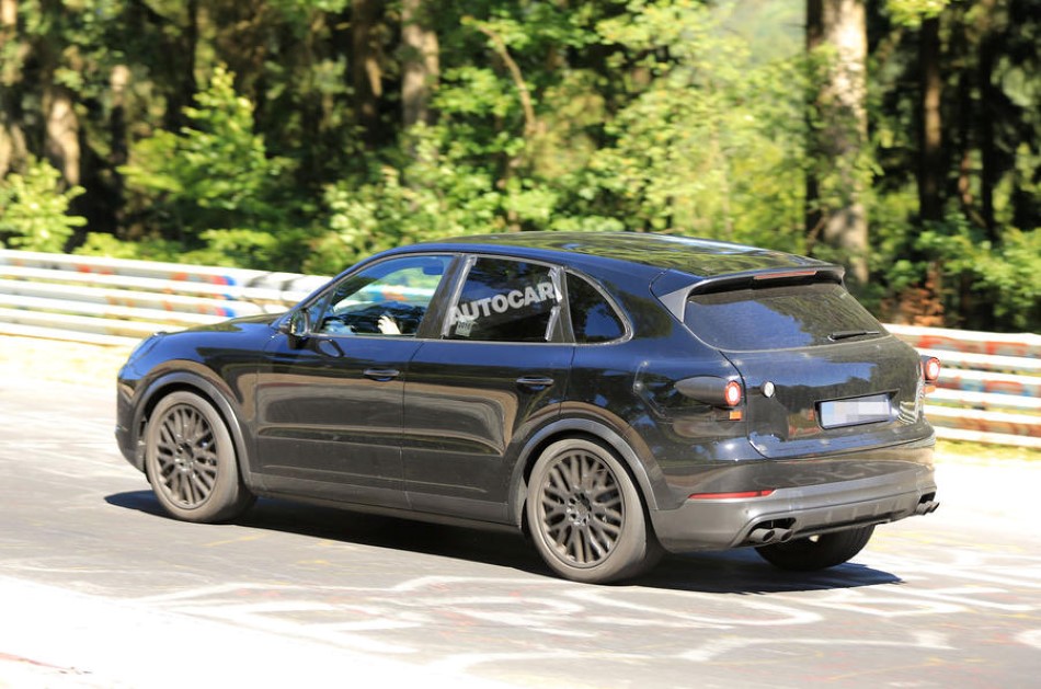 2018 Porsche Cayenne kamuflajl� resim galerisi