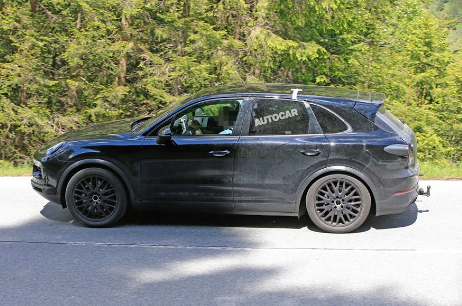 2018 Porsche Cayenne kamuflajl� resim galerisi