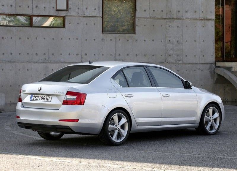 YEN (2013) OCTAVA GALER