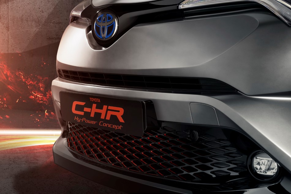 Toyota C-HR Hy-Power Konsepti ve Yeni Land Cruiser resim galerisi