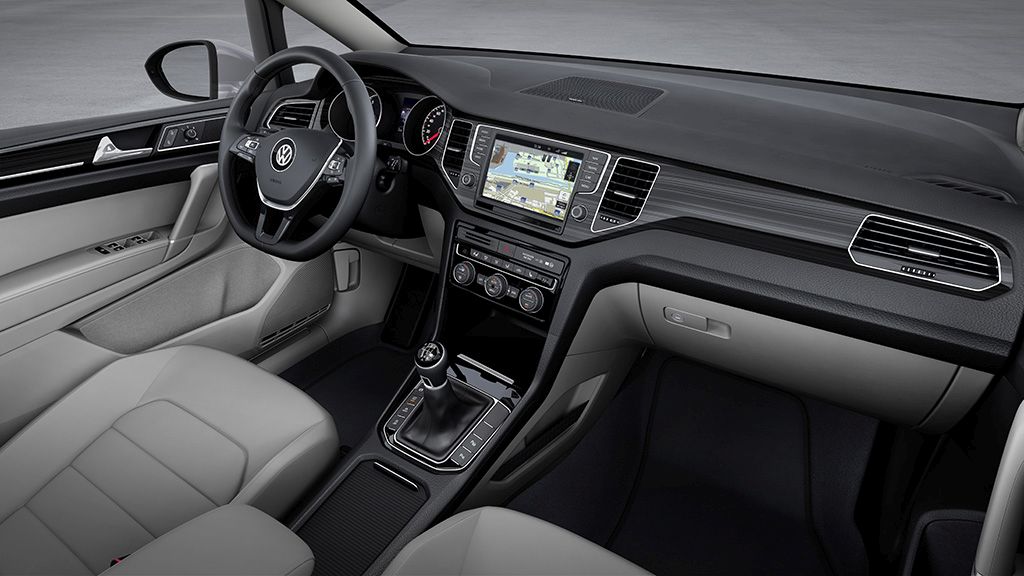 YEN (2014) VOLKSWAGEN GOLF PLUS (SPORTSVAN) RESM GALERS