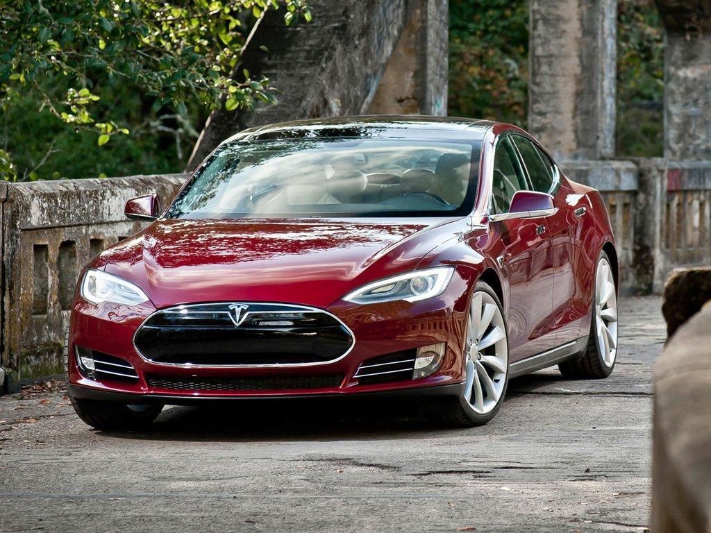 TESLA MODEL S RESM GALERS