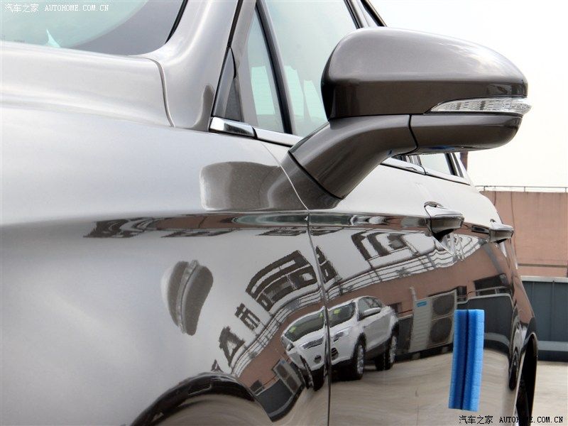 YEN (2014) FORD MONDEO N'DE SATITA RESM GALERS