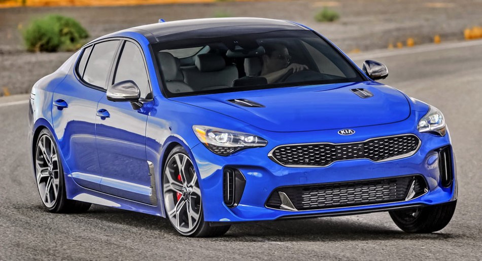 Yeni Kia Stinger V6 resim galerisi