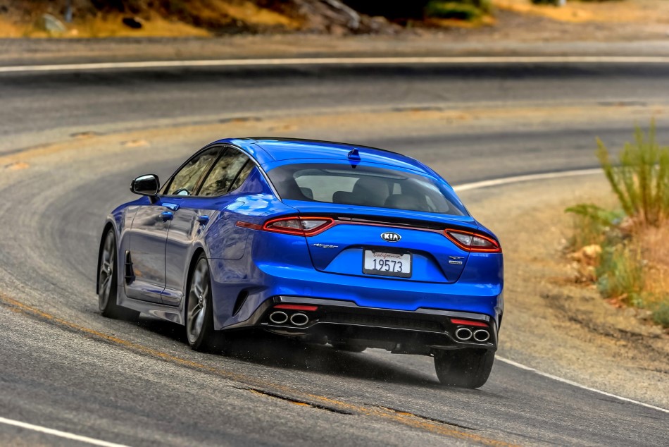 Yeni Kia Stinger V6 resim galerisi