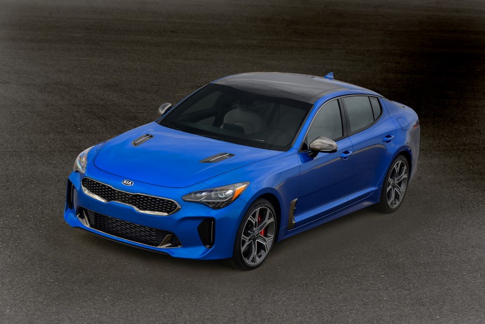 Yeni Kia Stinger V6 resim galerisi