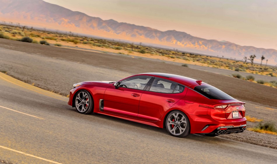 Yeni Kia Stinger V6 resim galerisi
