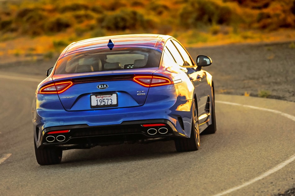 Yeni Kia Stinger V6 resim galerisi