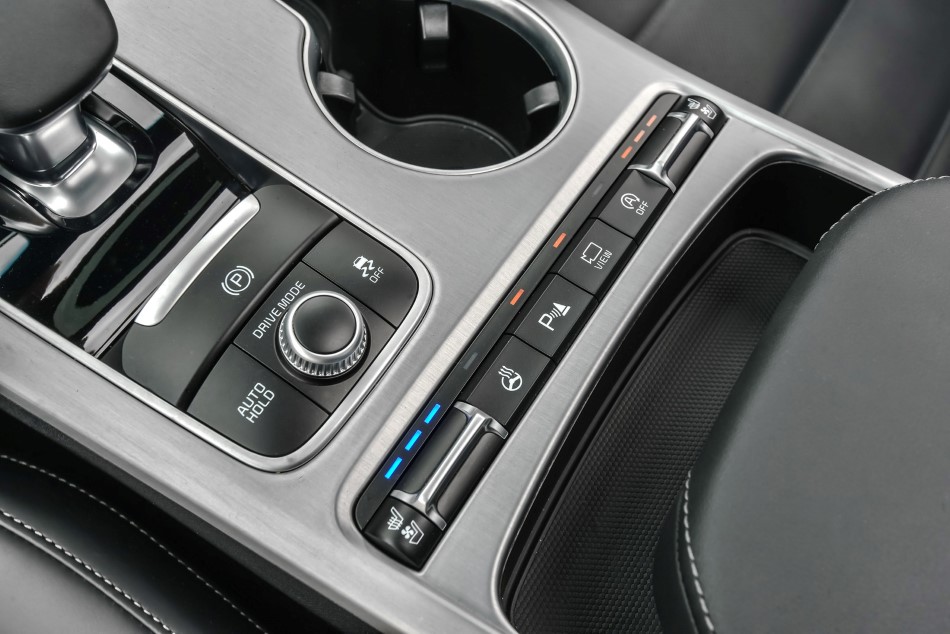 Yeni Kia Stinger V6 resim galerisi