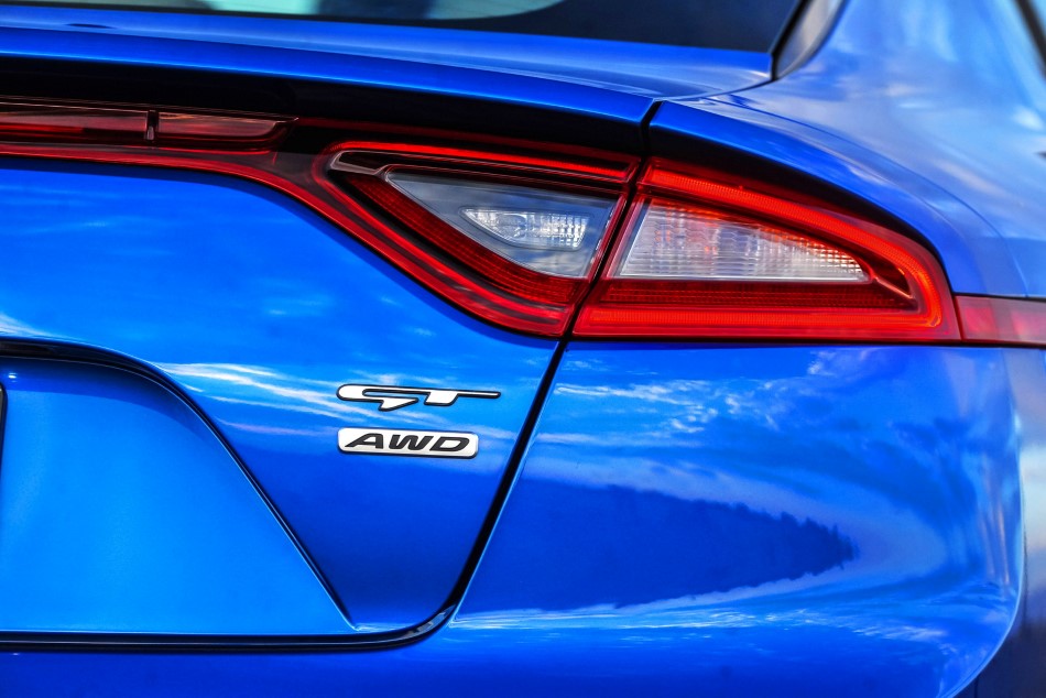Yeni Kia Stinger V6 resim galerisi