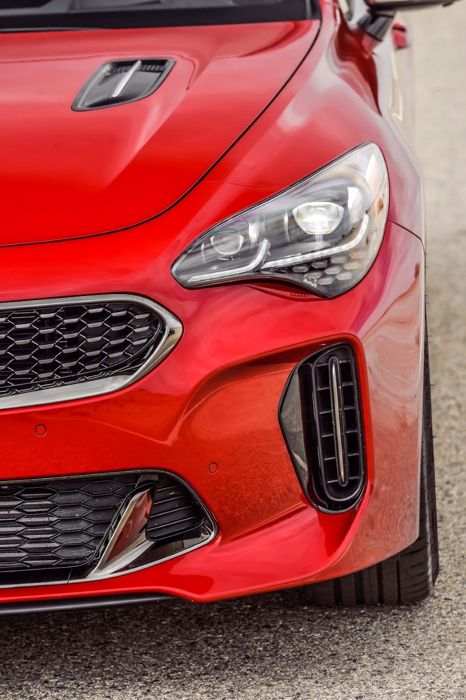 Yeni Kia Stinger V6 resim galerisi
