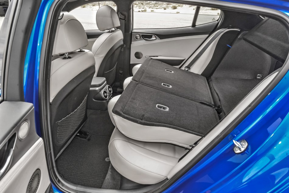 Yeni Kia Stinger V6 resim galerisi