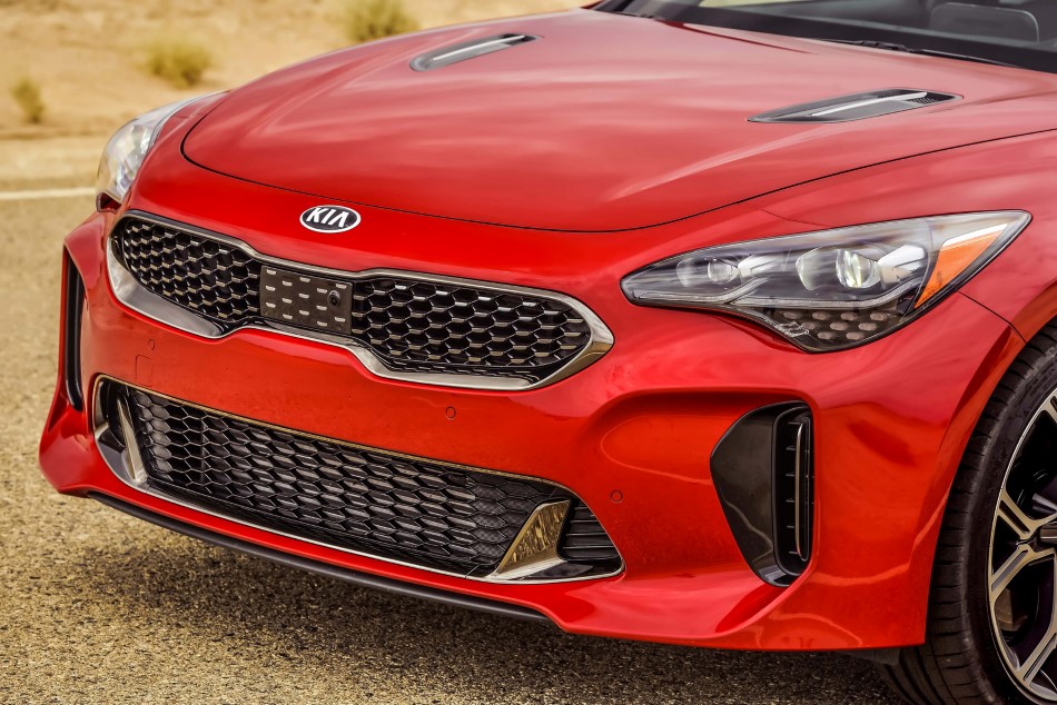 Yeni Kia Stinger V6 resim galerisi