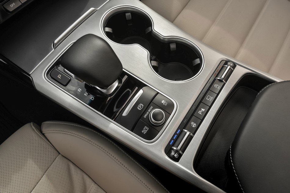 Yeni Kia Stinger V6 resim galerisi