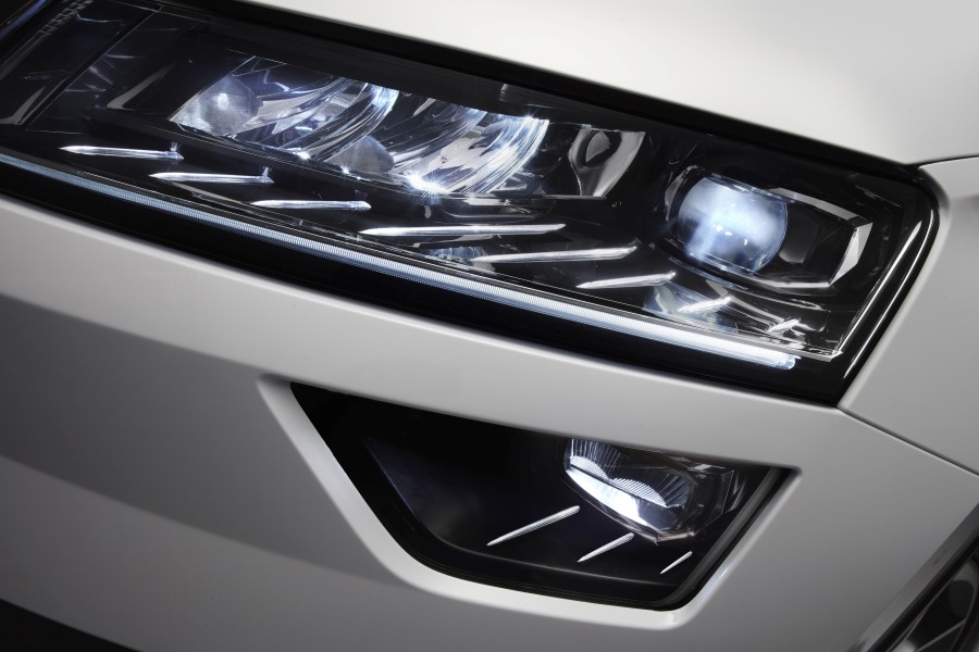 Skoda Karoq kapsaml resim galerisi