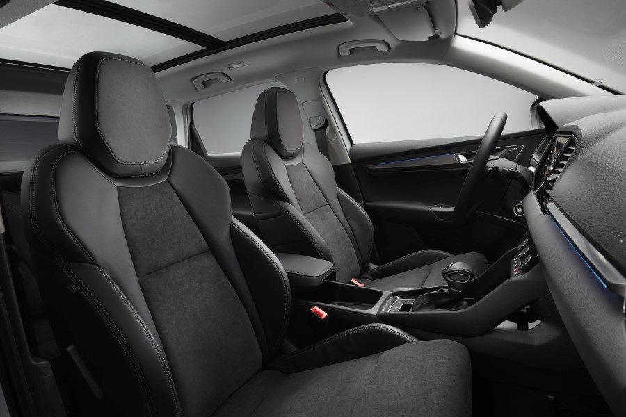 Skoda Karoq kapsaml resim galerisi