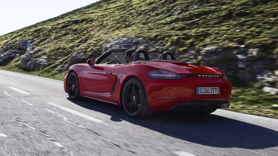 Porsche 718 GTS resim galerisi
