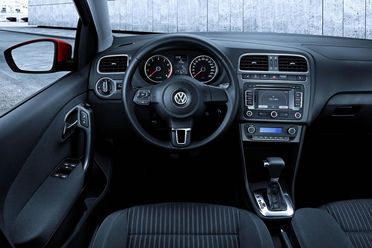 VOLKSWAGEN POLO GALER
