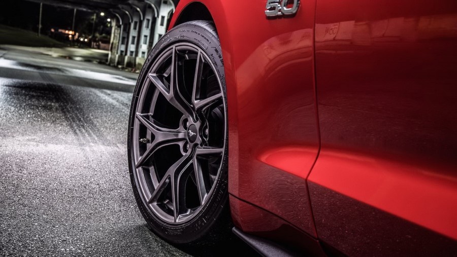 Ford Mustang GT Performance Pack Level 2 resim galerisi