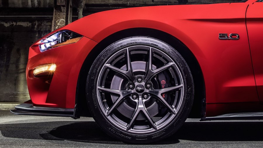 Ford Mustang GT Performance Pack Level 2 resim galerisi