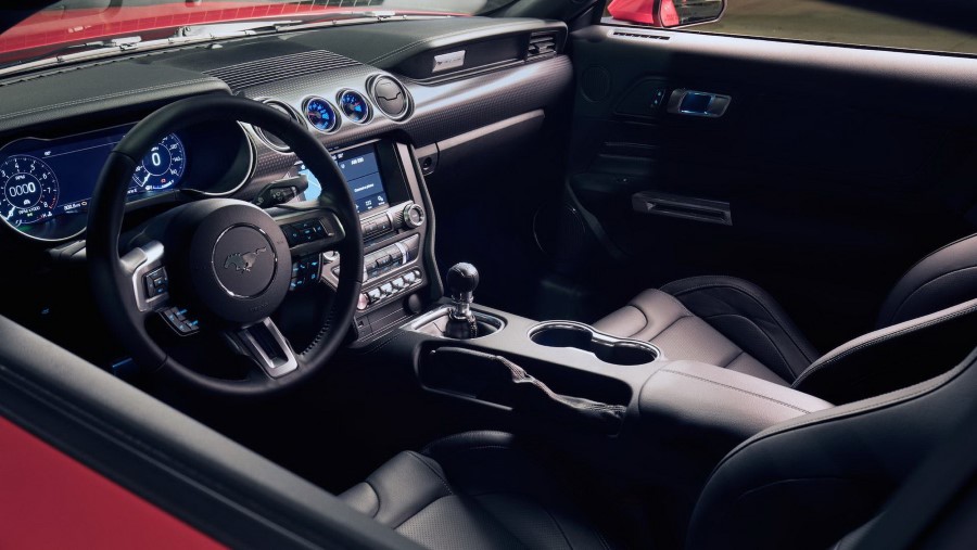 Ford Mustang GT Performance Pack Level 2 resim galerisi