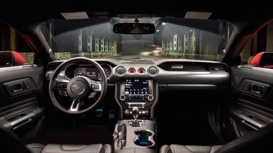 Ford Mustang GT Performance Pack Level 2 resim galerisi