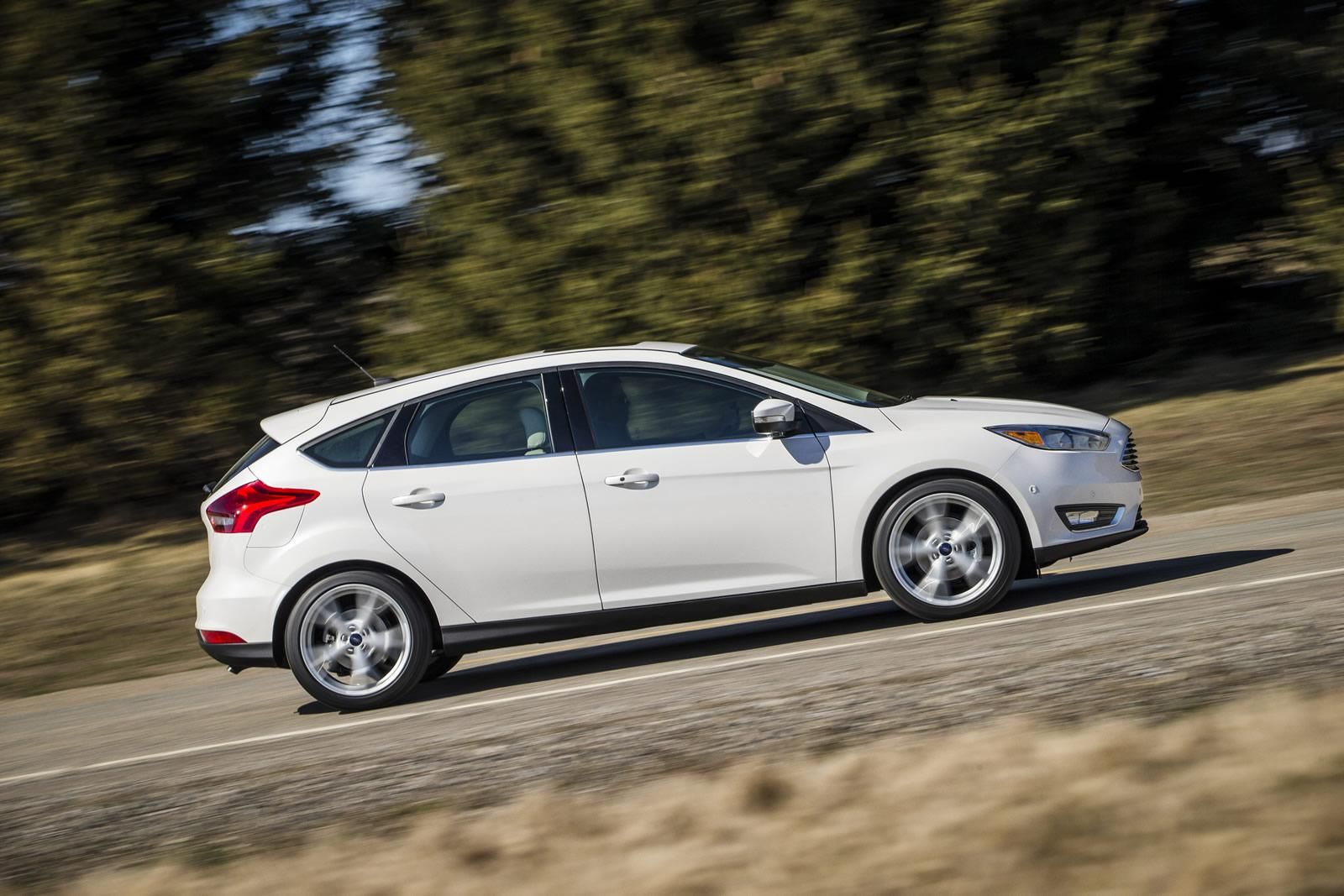 YEN 2015 FORD FOCUS SEDAN AMERKAN VERSYON RESM GALERS