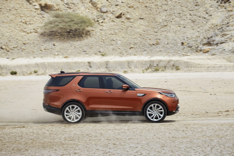 2018 Land Rover Discovery resim galerisi (10.11.2017)