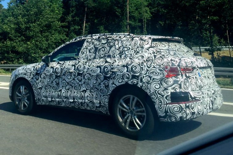 2018 Audi Q3 SUV resim galerisi