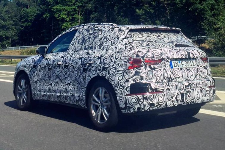 2018 Audi Q3 SUV resim galerisi