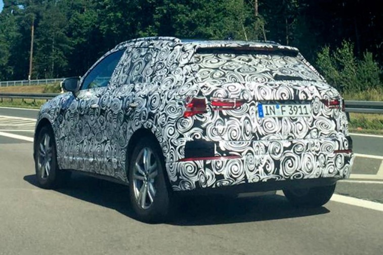 2018 Audi Q3 SUV resim galerisi