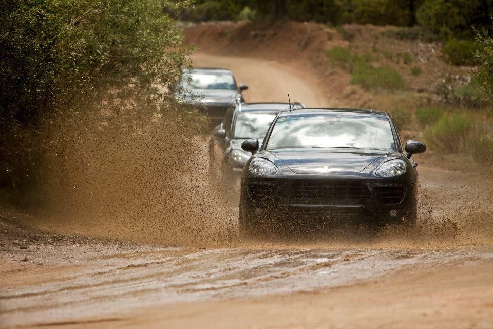 YEN PORSCHE MACAN RESM PUCU RESM GALERS
