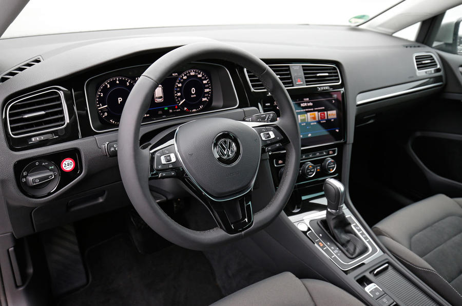 Volkswagen Golf 1.5 TSI MHEV prototipi resim galerisi (25.11.2017)