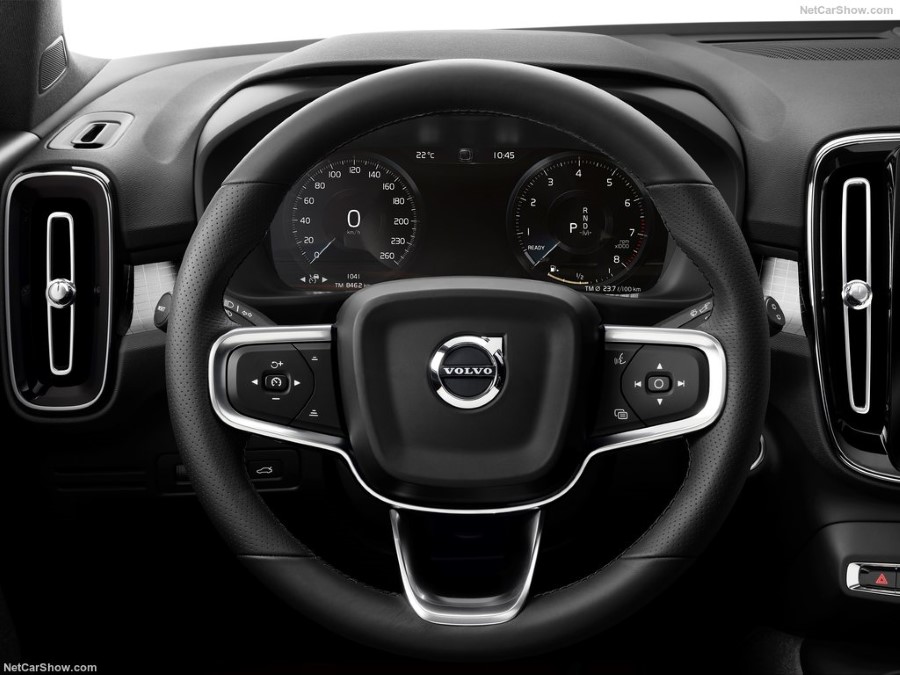 2018 Volvo XC40 resim galerisi (27.11.2017)