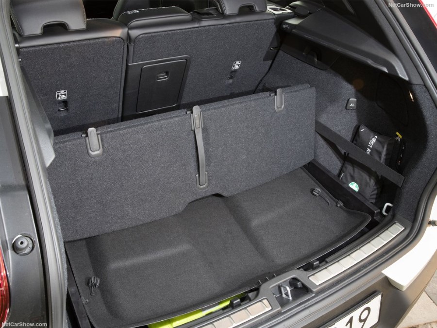 2018 Volvo XC40 resim galerisi (27.11.2017)