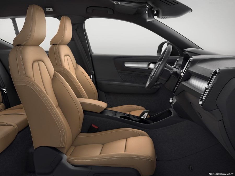 2018 Volvo XC40 resim galerisi (27.11.2017)