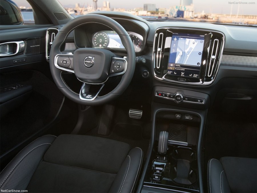 2018 Volvo XC40 resim galerisi (27.11.2017)