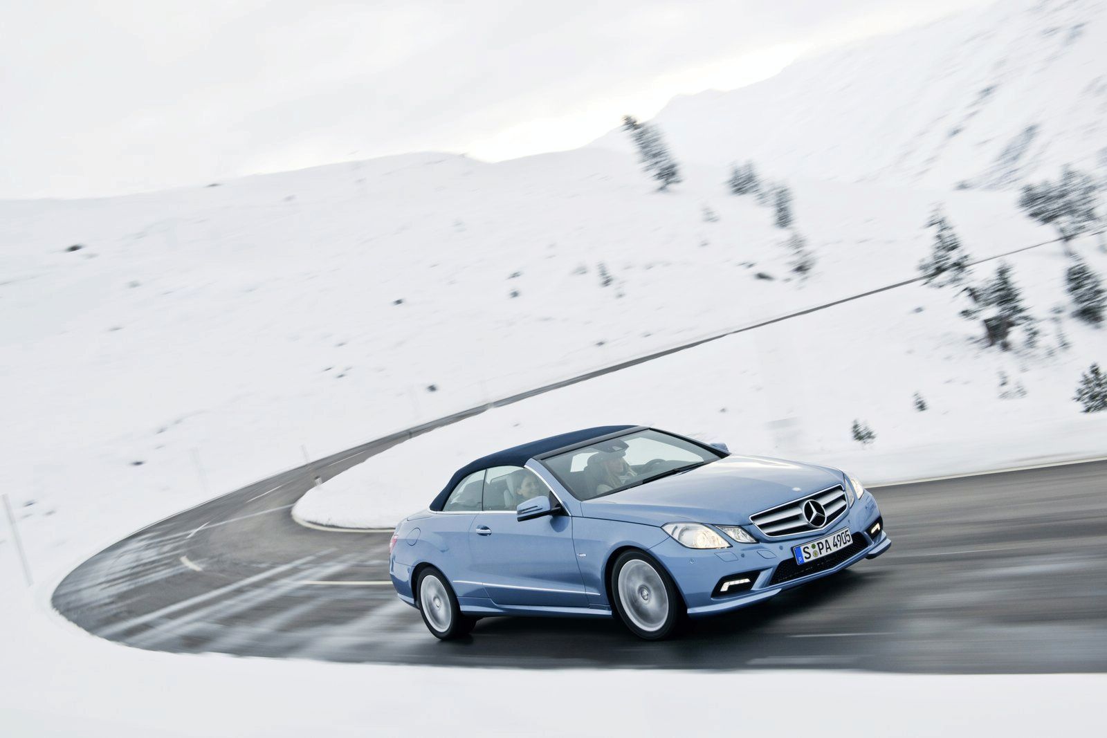 MERCEDES E CONVERTIBLE (2010) GALER