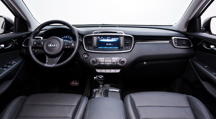 2018 Kia Sorento resim galerisi (03.01.2018)